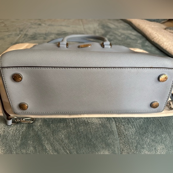 Tote/Cross Body Michael Kors Purse - Picture 2 of 3